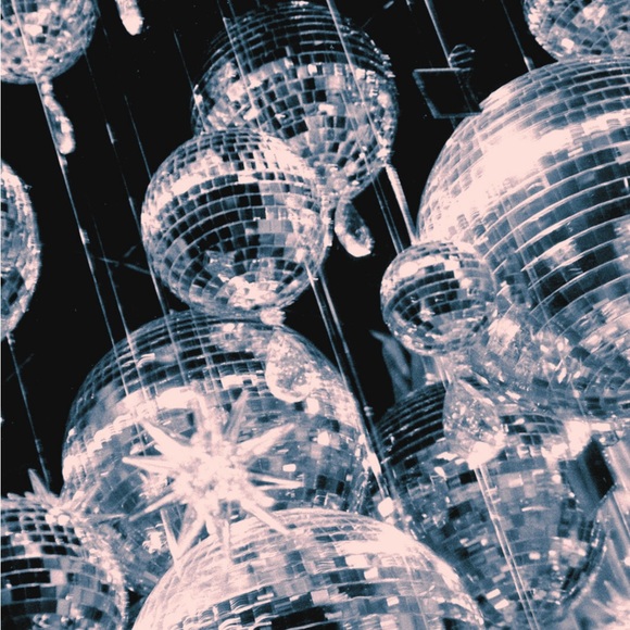 Meet your Posher, Gabriela - Picture 1 of 1